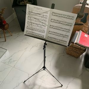 Compact Sheet Music Stand